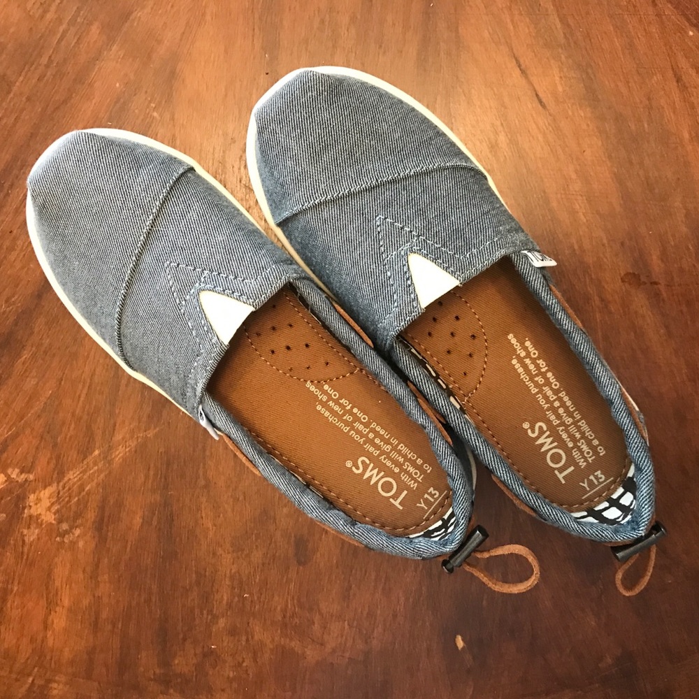 Youth TOMS